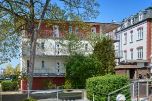 Rückseite mit Anbau